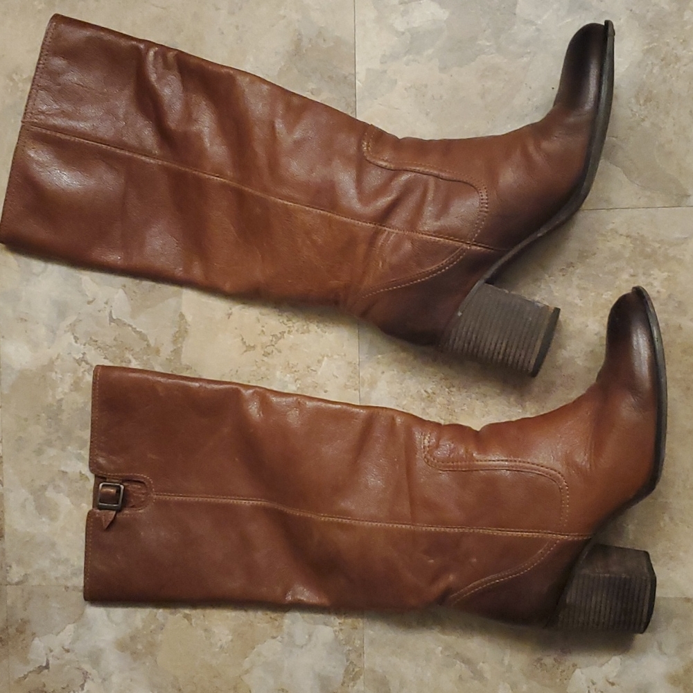 Vince Camuto Brown Leather boots